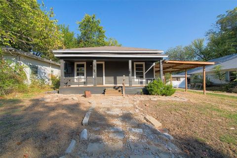 A home in Wolfe City