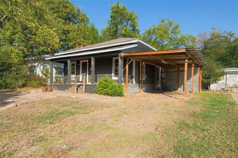 A home in Wolfe City