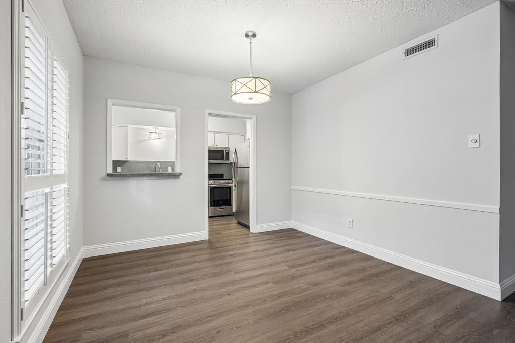 6017 E University Boulevard 118
