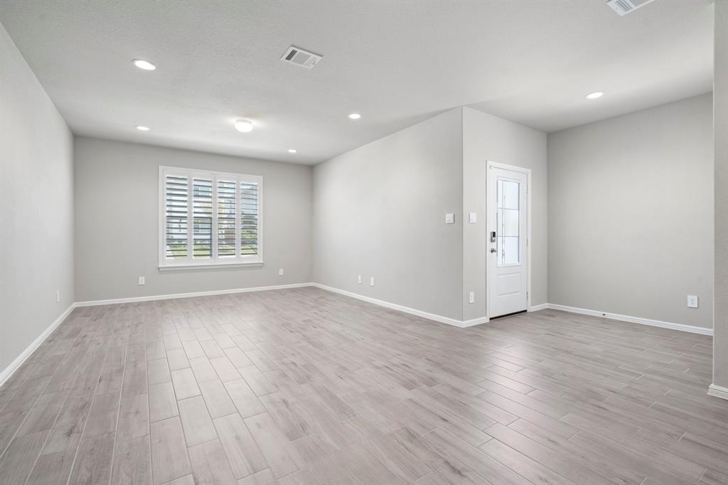 3417 Lake District Lane