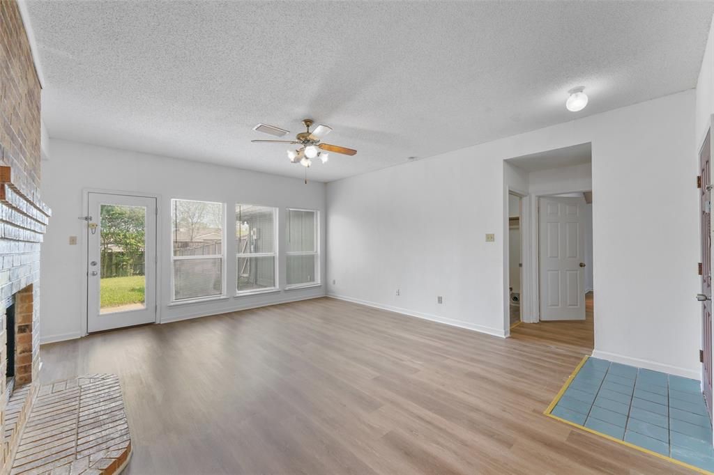 Photo of 2600 Waterloo Lane, Mesquite, TX 75181 (MLS # 21236299)