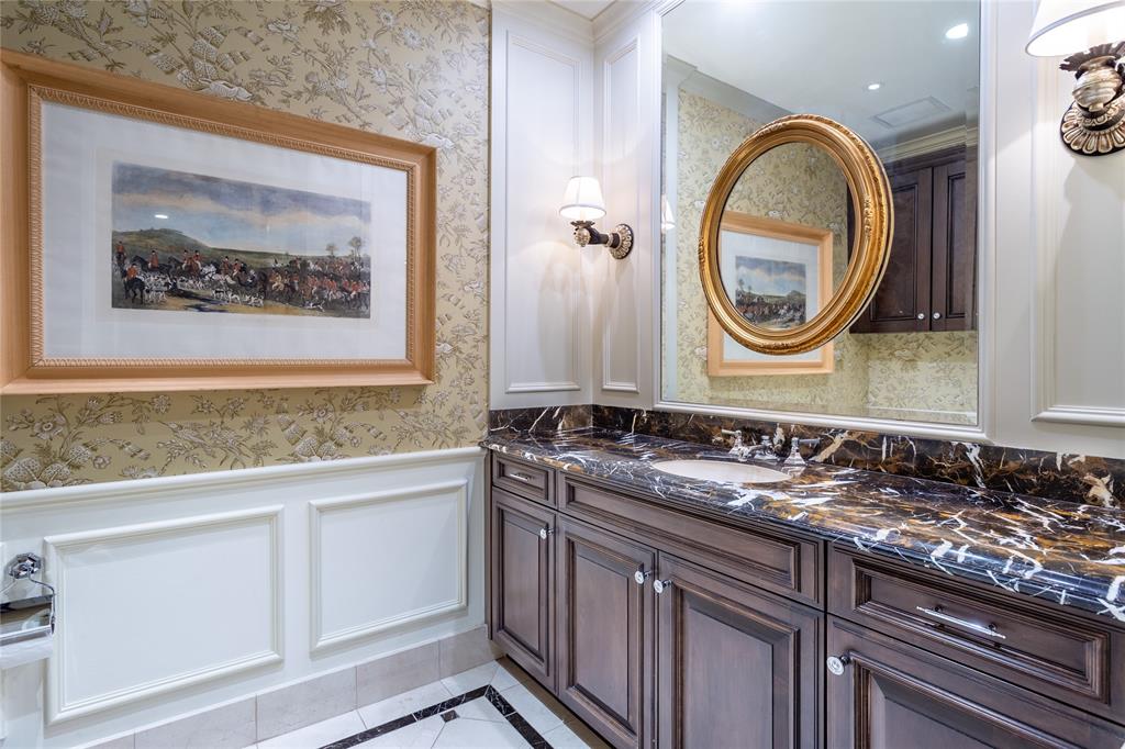 Ritz-Carlton Residences 1 - Residential