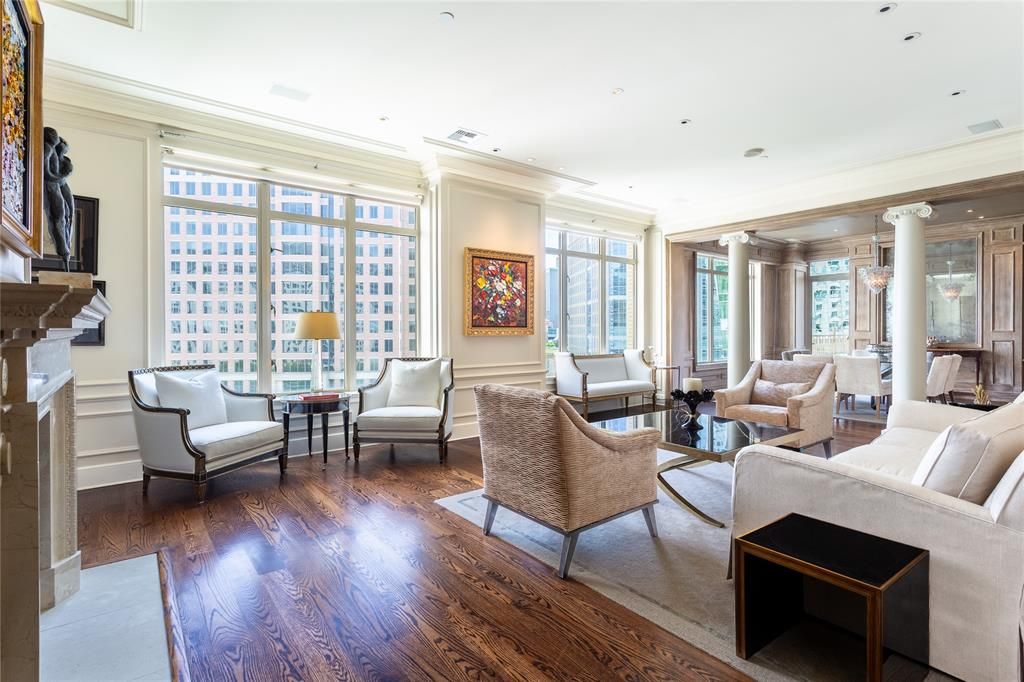 Photo of 2525 N PEARL Street #903, Dallas, TX 75201 (MLS # 21229994)