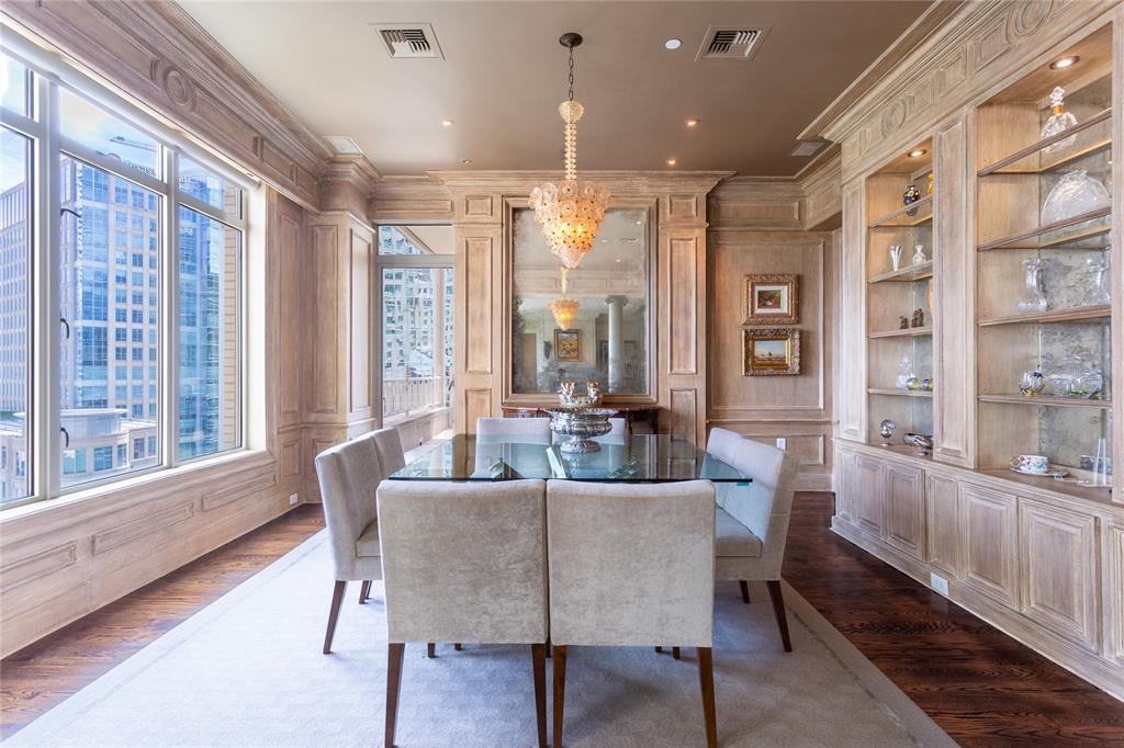 Ritz-Carlton Residences 1 - Residential