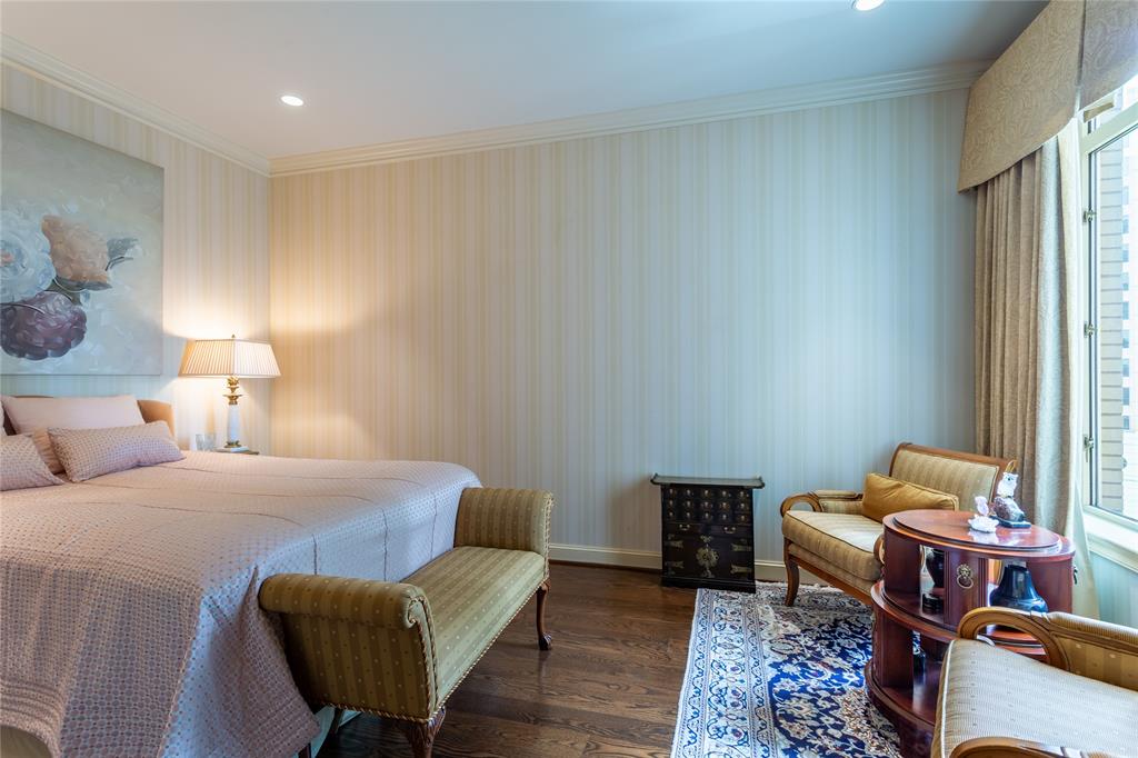 Ritz-Carlton Residences 1 - Residential