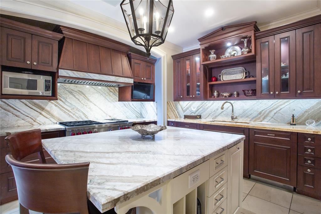 Ritz-Carlton Residences 1 - Residential