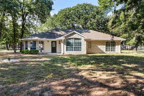 6912 Stewarts Oaks Court Granbury TX 76049