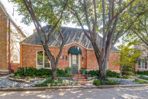 7842 Caruth Court Dallas TX 75225