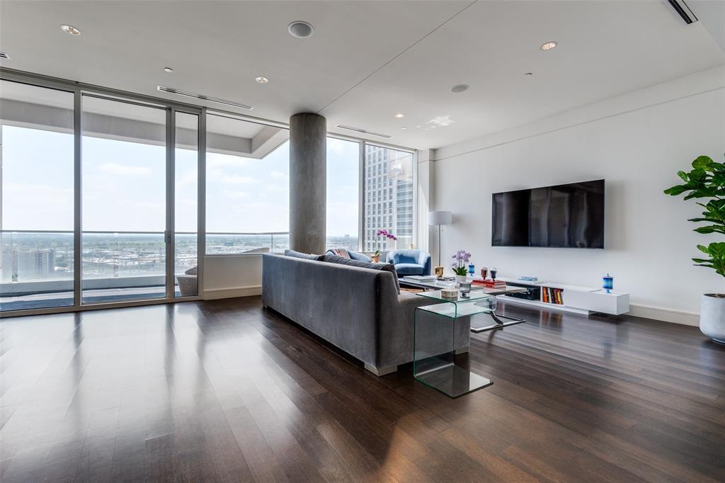 South Tower Residences - Residential