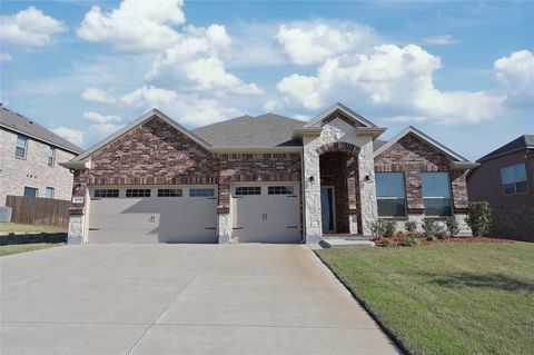 Photo of 610 Golden Bell Drive, Glenn Heights, TX 75154 (MLS # 20570252)