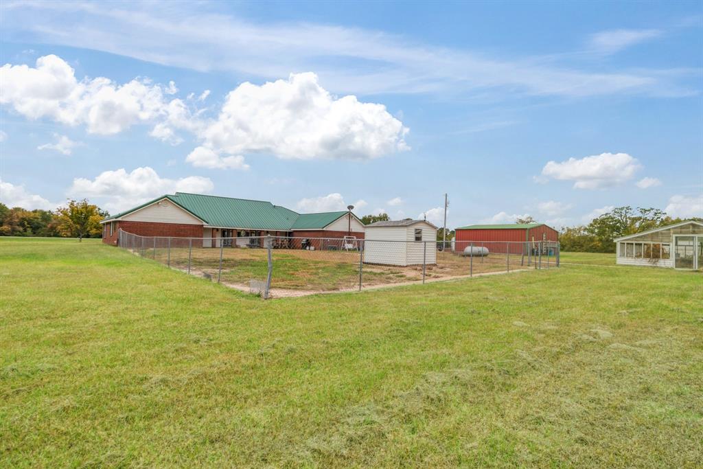 1005 E HWY 82