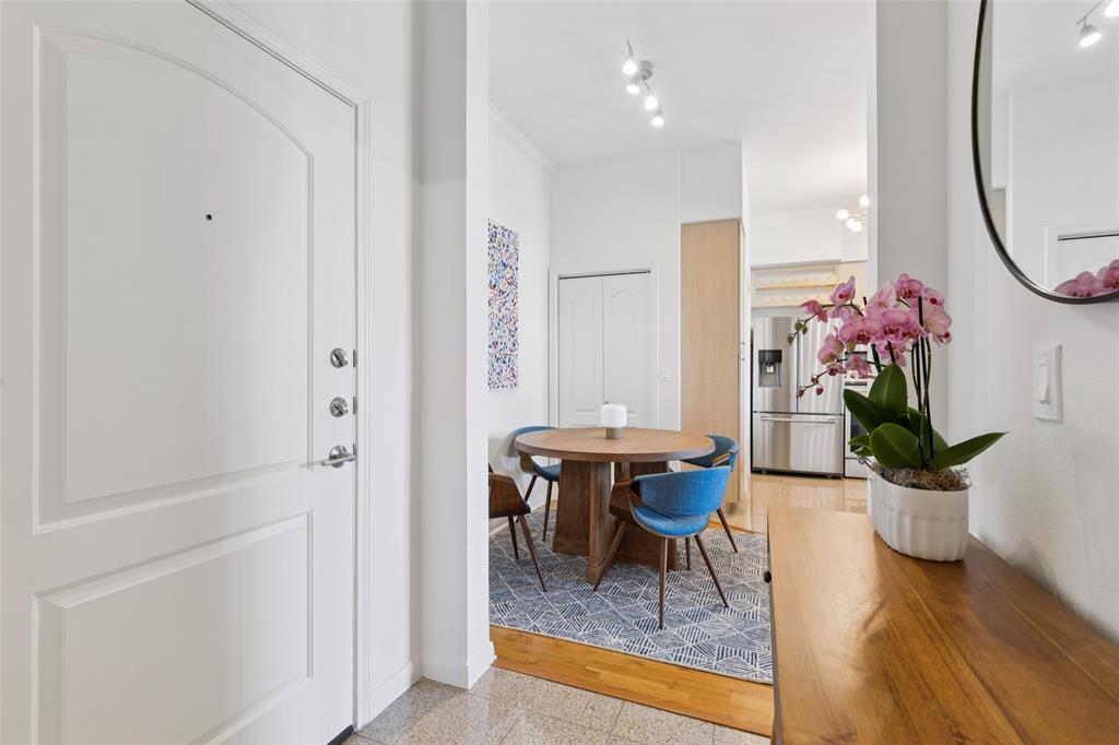 Renaissance Turtle Crk Condos - Residential