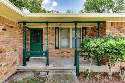 A home in Red Oak