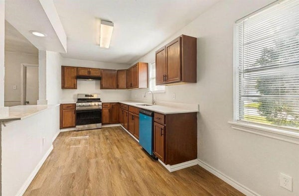 10125 MUSKOGEE DR, DALLAS, TX 75217 - Image 2db6b33dfef5fb59b35e56c067d18754/50778239
