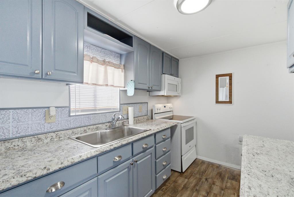 Pelican Bay Tenth Filing - Residential