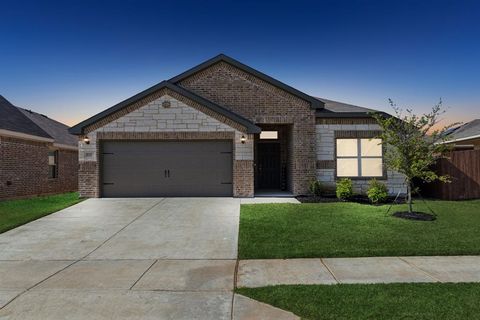 Photo of 3537 Tahiti Lane, Fort Worth, TX 76123 (MLS # 21303324)