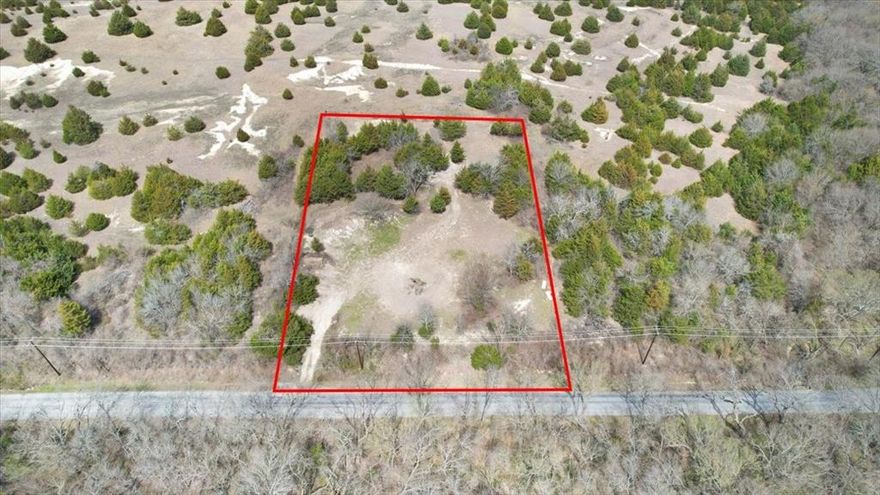Great two acre tract in Gunter ISD!  Partially cleared to help you pick out your perfect homesite,  Enjoy easy access to both Highway 75 and 289 or Preston Rd.