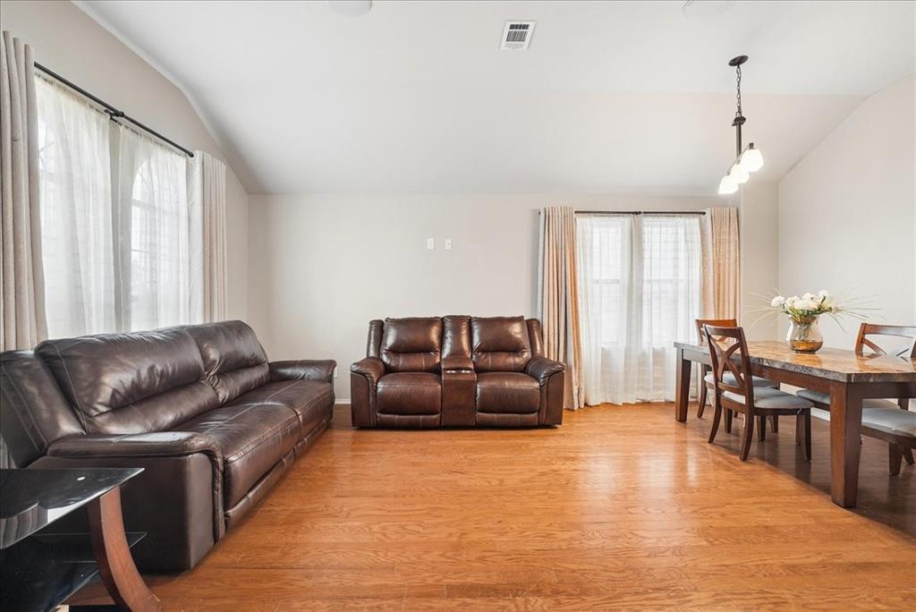 1010 Canterbury Drive
