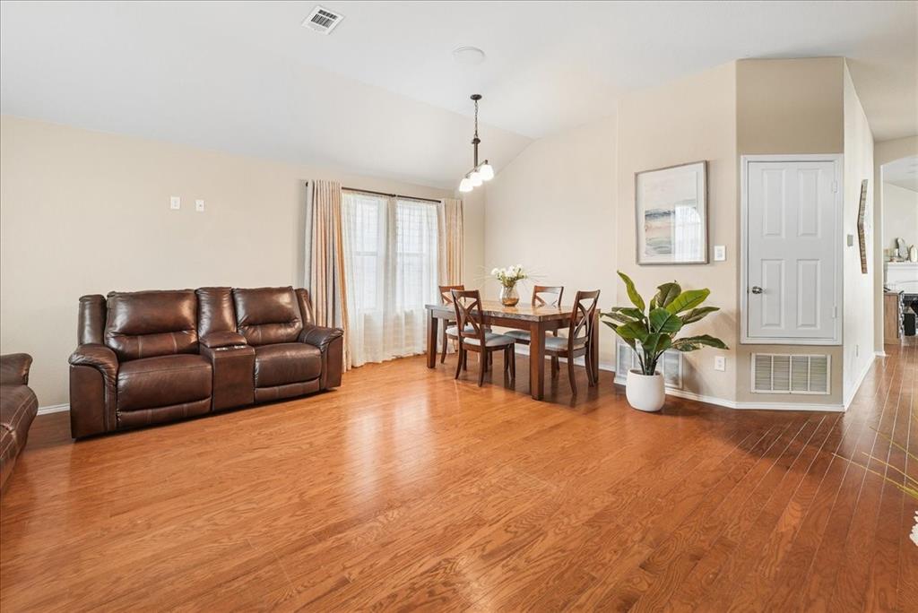 1010 Canterbury Drive