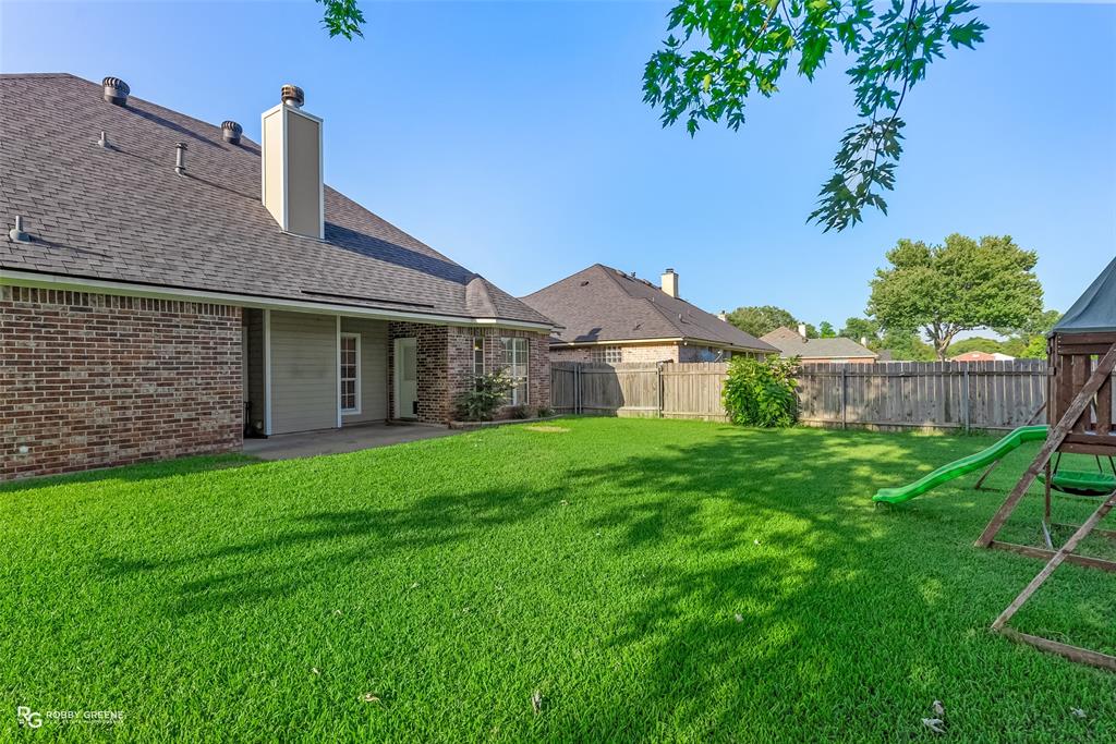 Bossier City, Louisiana 71111, United States, 3 Bedrooms Bedrooms, ,2 BathroomsBathrooms,Residential,Contingent,185107