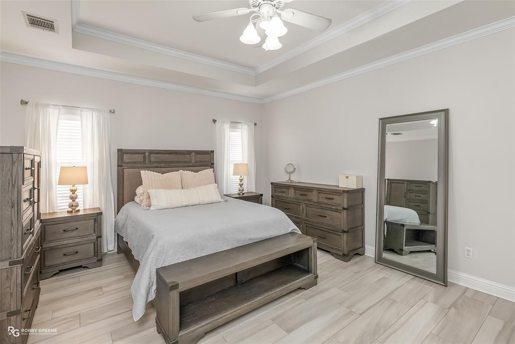 Bossier City, Louisiana 71111, United States, 3 Bedrooms Bedrooms, ,2 BathroomsBathrooms,Residential,Contingent,185107