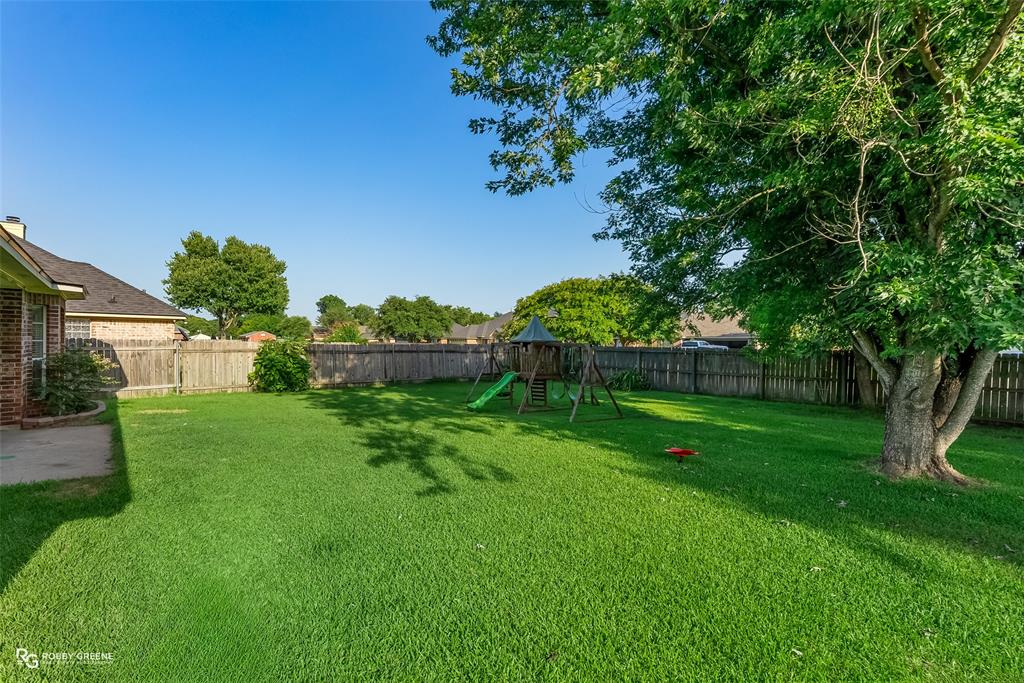 Bossier City, Louisiana 71111, United States, 3 Bedrooms Bedrooms, ,2 BathroomsBathrooms,Residential,Contingent,185107