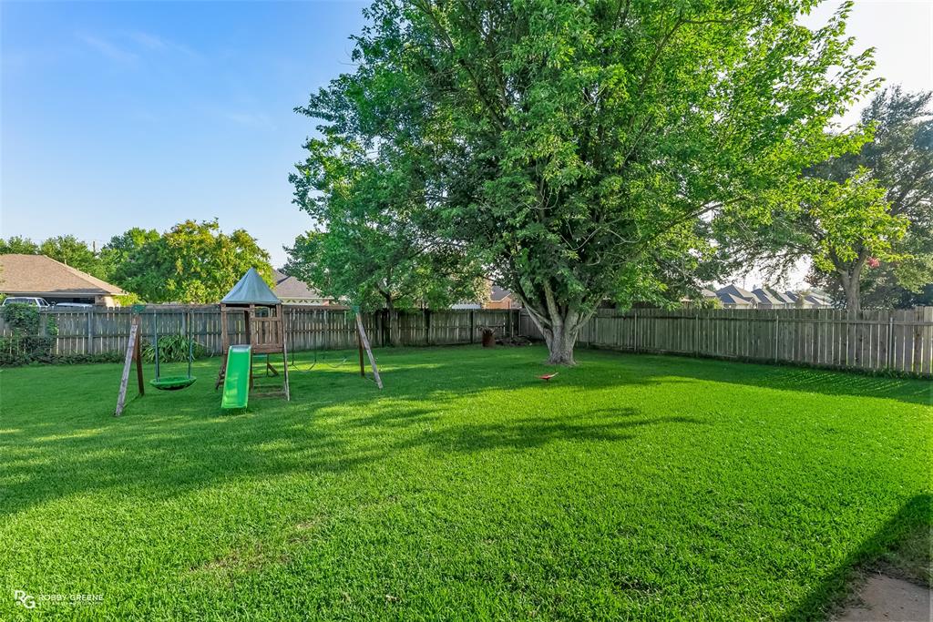 Bossier City, Louisiana 71111, United States, 3 Bedrooms Bedrooms, ,2 BathroomsBathrooms,Residential,Contingent,185107