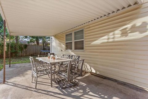 Tiny photo for 3600 Parkwood Street, Waco, TX 76710 (MLS # 21091492)