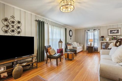 Tiny photo for 3600 Parkwood Street, Waco, TX 76710 (MLS # 21091492)