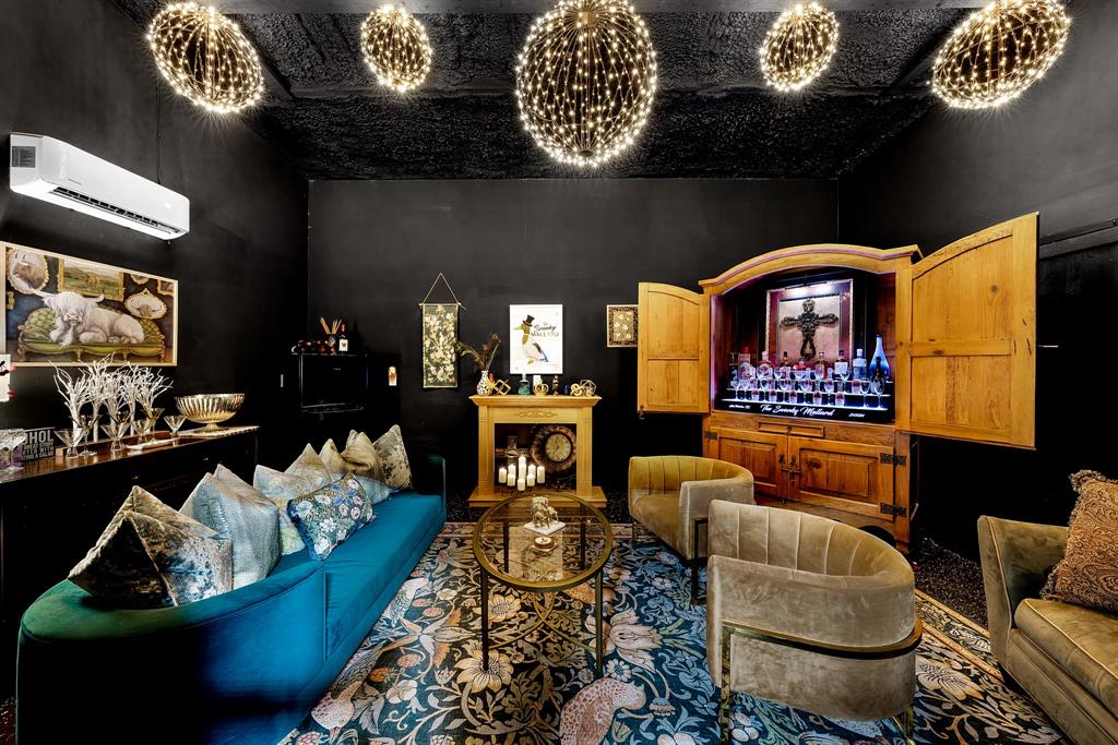 Lakeway Harbor - Residential