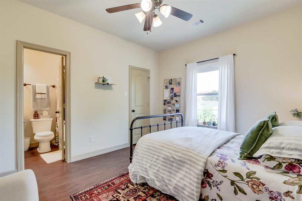 FRISCO HEIGHTS ADDITION - Residential Lease