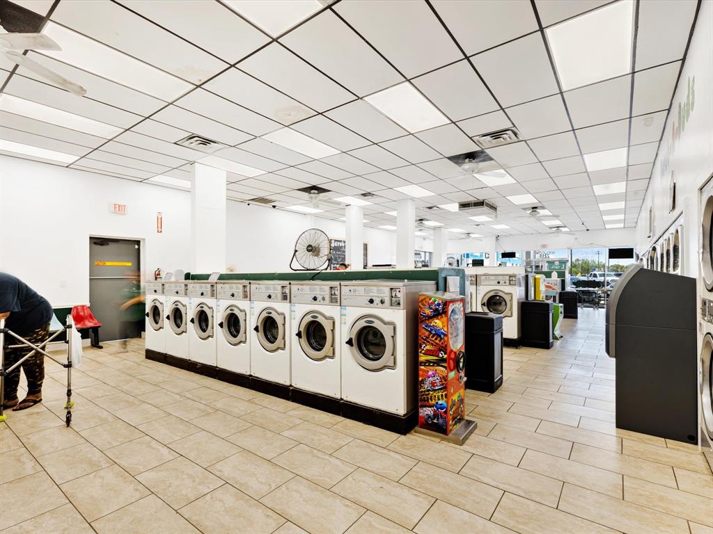 Certerville Terrece - Commercial Sale