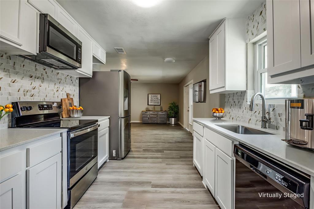 White West Add 1 - Residential Lease