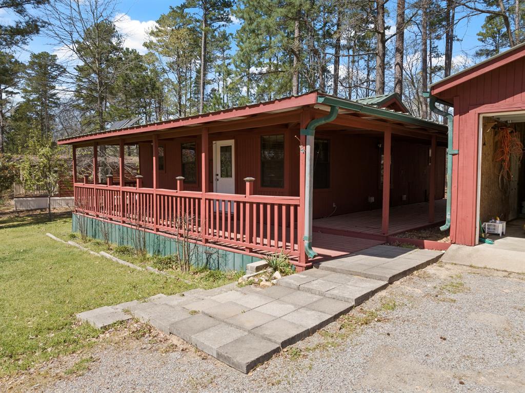 71 Private Road 52436