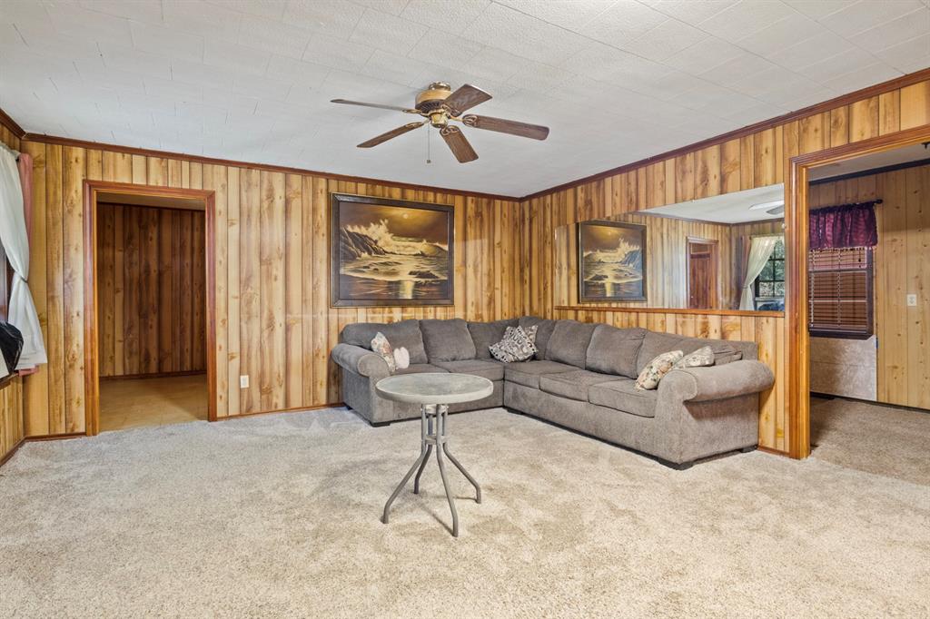 71 Private Road 52436