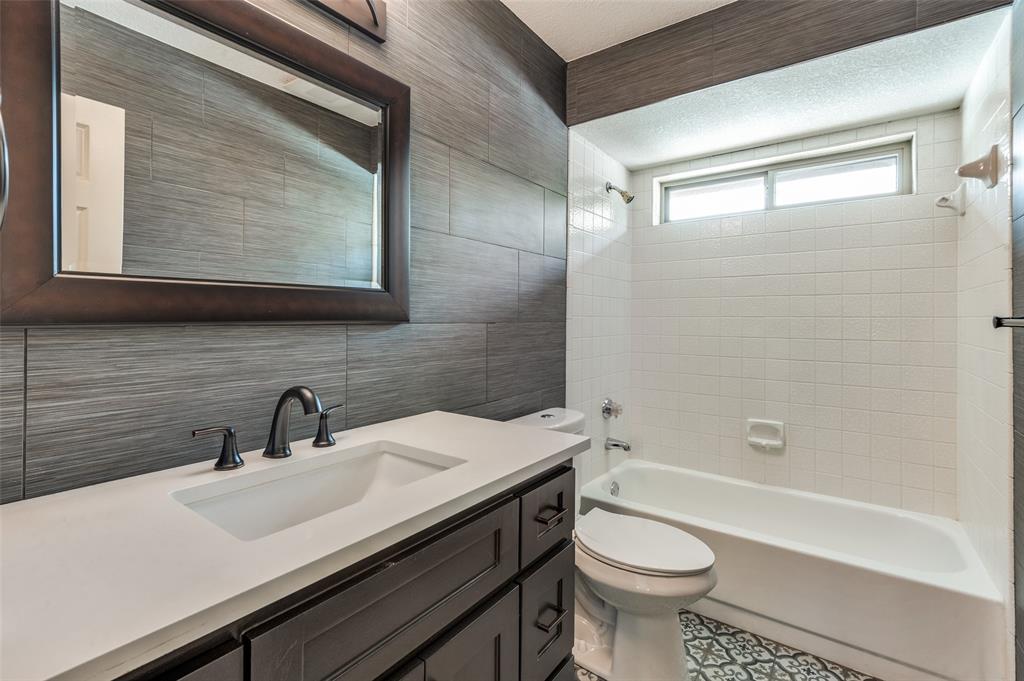 Raintree Village - Residential