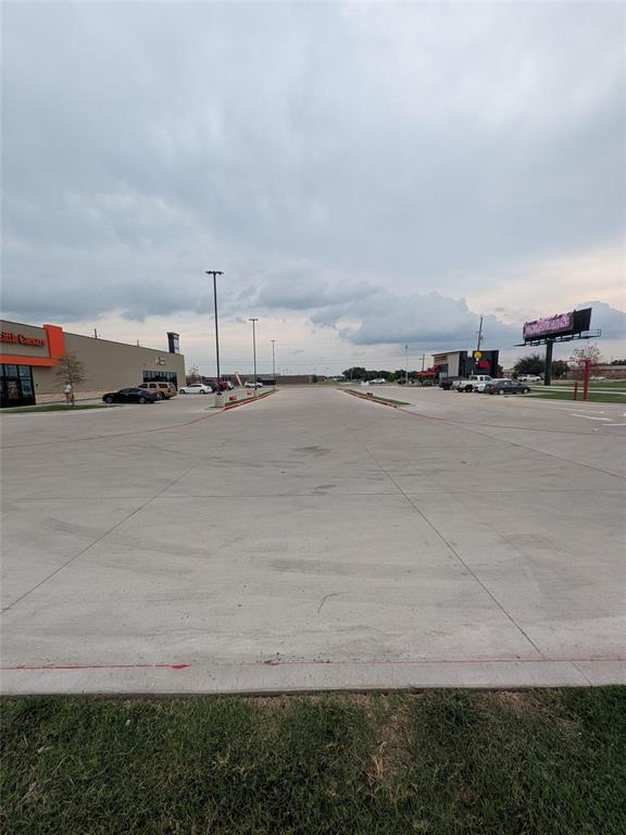 1727 N State Highway 121
