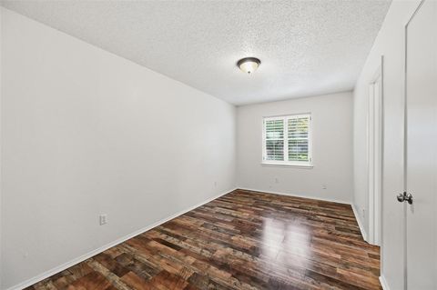 Tiny photo for 6320 Lunar Drive, Edgecliff Village, TX 76134 (MLS # 21101216)
