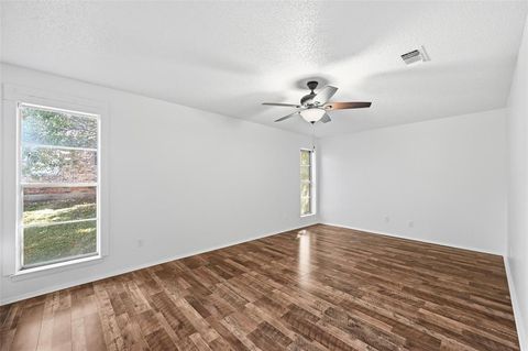 Tiny photo for 6320 Lunar Drive, Edgecliff Village, TX 76134 (MLS # 21101216)