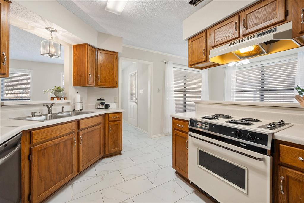 Turf Club Estates Add - Residential