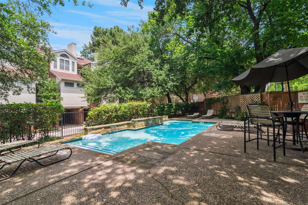 Woodshire Court Condos - Residential