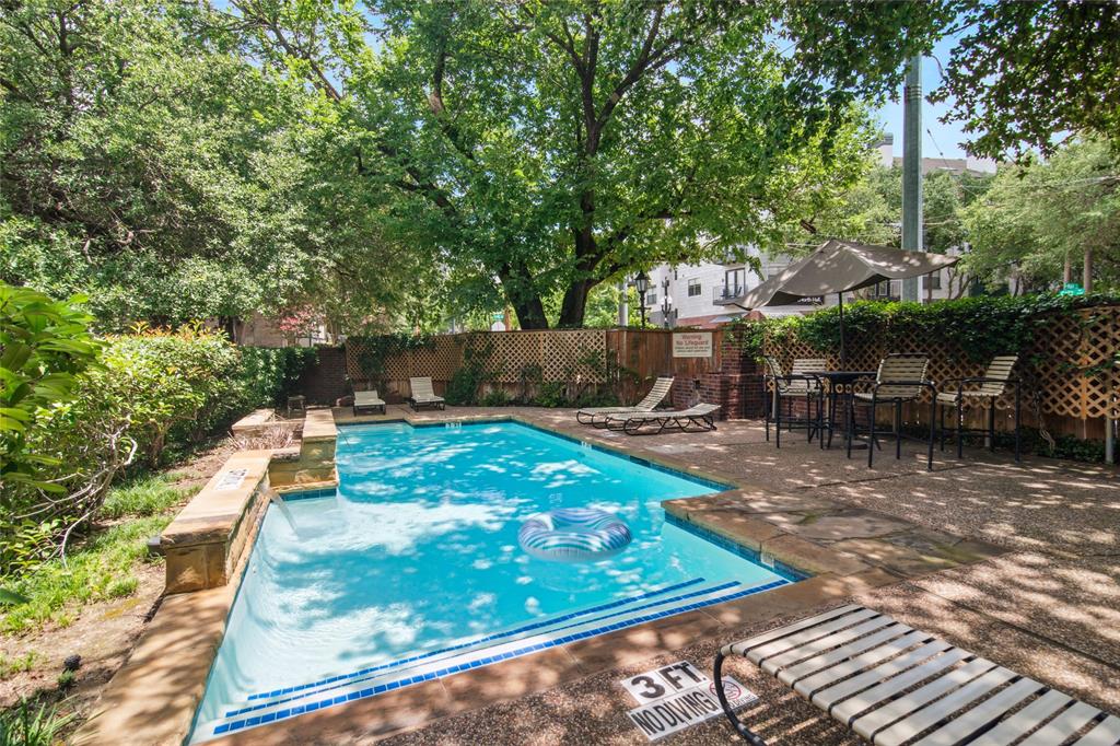 Woodshire Court Condos - Residential