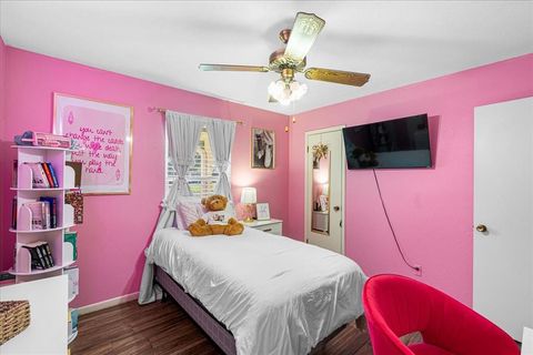 Tiny photo for 800 Oxford ST, Corsicana, TX 75110 (MLS # 21341581)