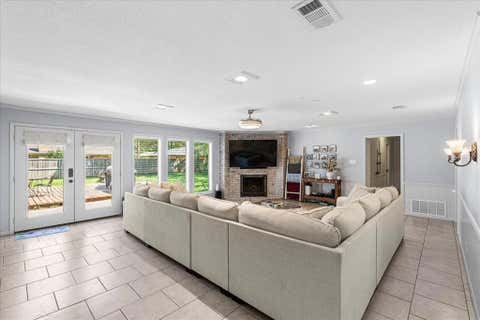 Tiny photo for 800 Oxford ST, Corsicana, TX 75110 (MLS # 21341581)