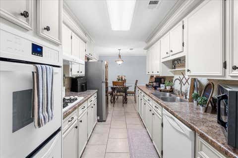 Tiny photo for 800 Oxford ST, Corsicana, TX 75110 (MLS # 21341581)