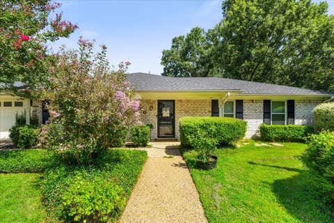 Tiny photo for 800 Oxford ST, Corsicana, TX 75110 (MLS # 21341581)
