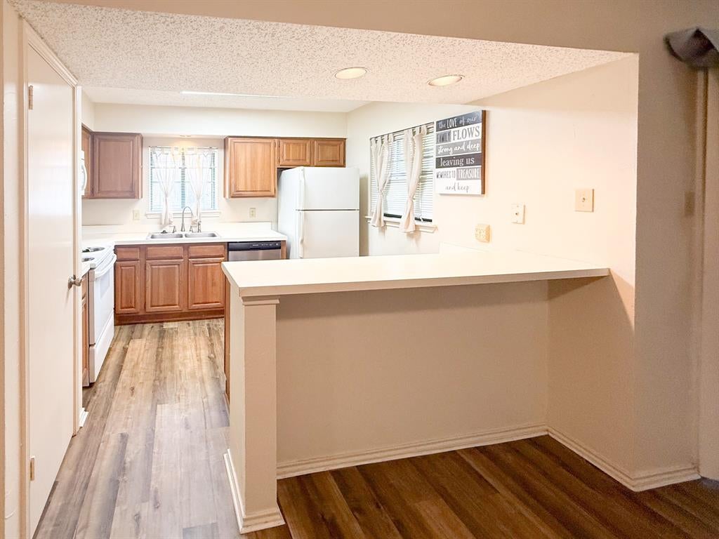 15221 Berry Trail #106 - Photo 4