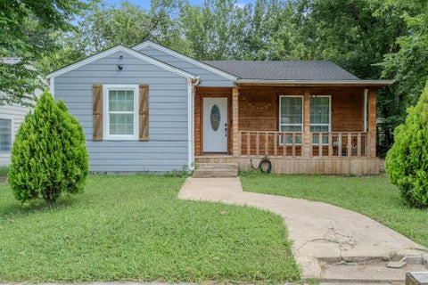 Photo of 1517 Oneal Street, Greenville, TX 75401 (MLS # 21314921)
