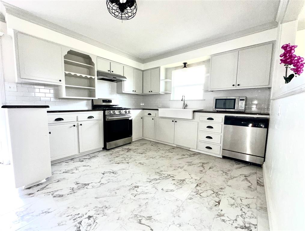 B F Boydston Surv Abs #14 - Residential