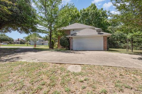 A home in DeSoto